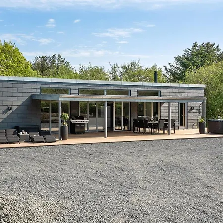 Hiorulf - 1-4km From The Sea By Interhome Ringkøbing