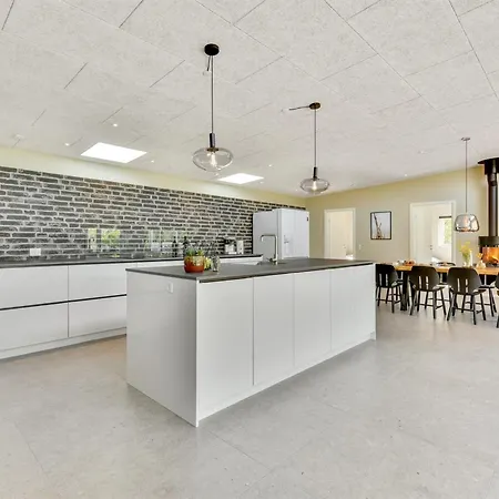 Hiorulf - 1-4km From The Sea By Interhome Ringkøbing